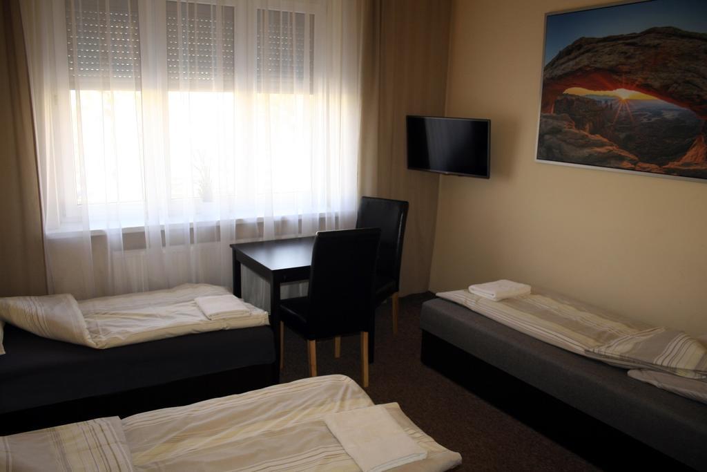 Beskidpark Hostel *