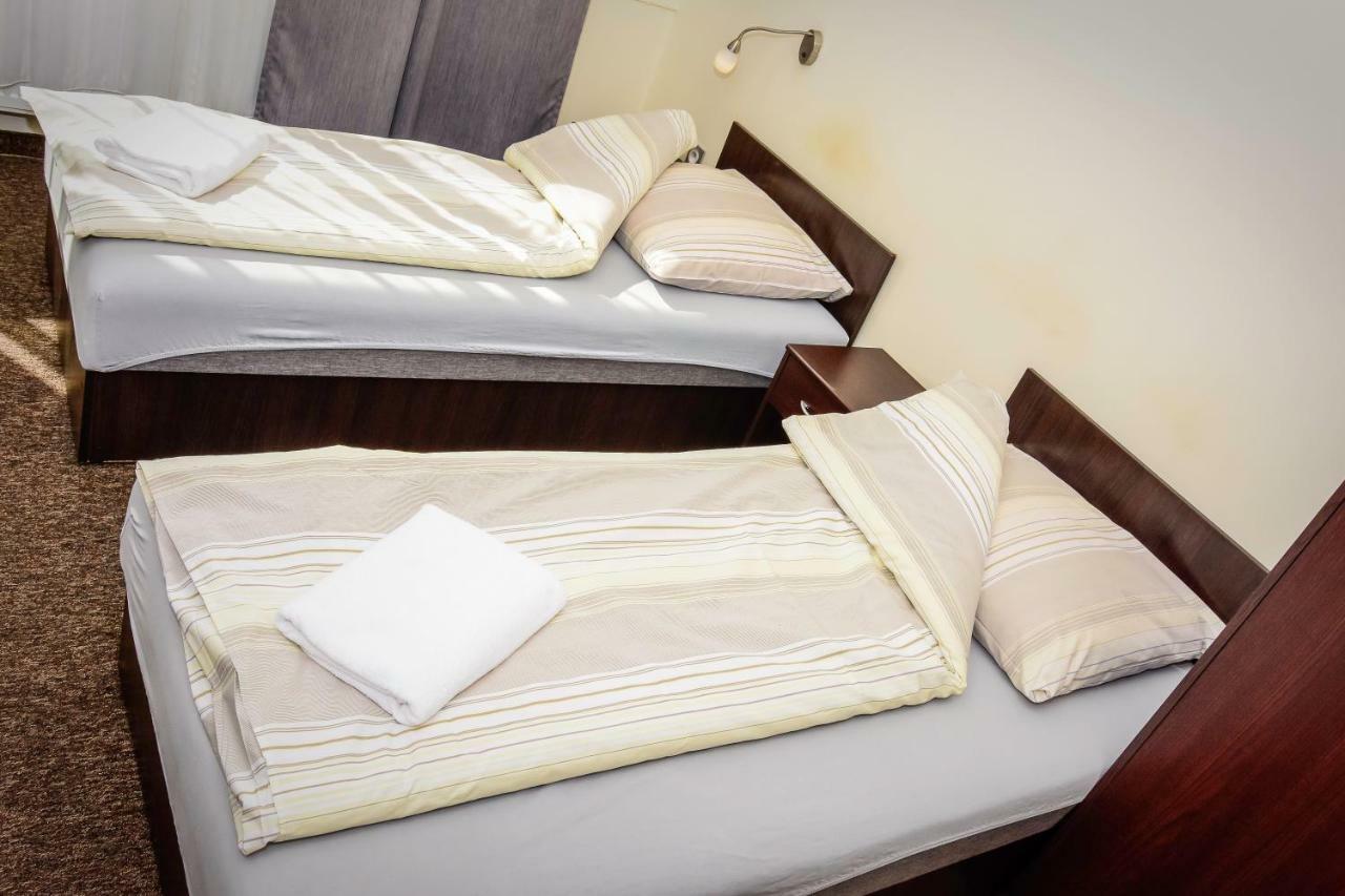 Beskidpark Hostel *